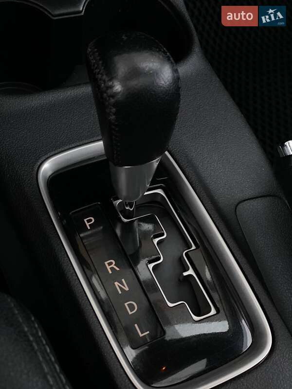 Позашляховик / Кросовер Mitsubishi Outlander 2015 в Києві фото 34 Позашляховик / Кросовер Mitsubishi Outlander 2015 в Києві