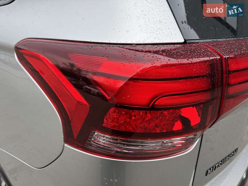 Позашляховик / Кросовер Mitsubishi Outlander 2018 в Києві фото 40 Позашляховик / Кросовер Mitsubishi Outlander 2018 в Києві