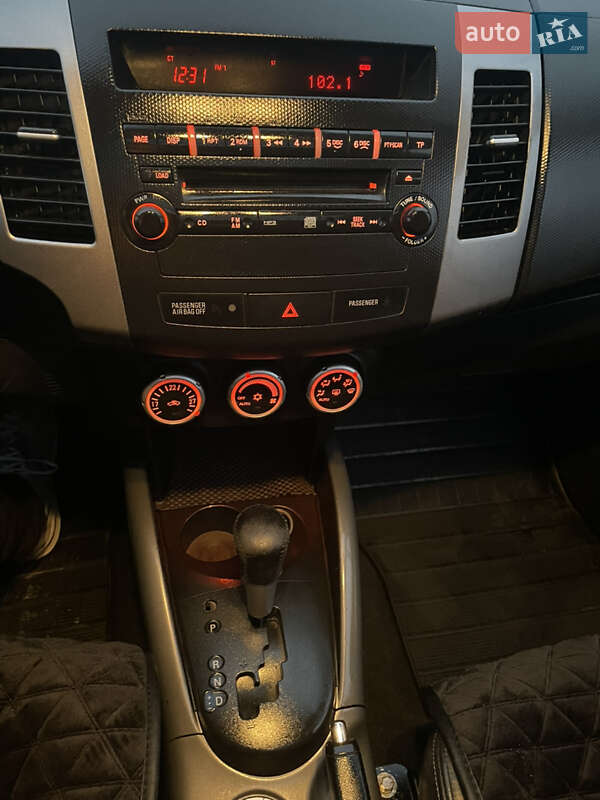 Позашляховик / Кросовер Mitsubishi Outlander 2007 в Миколаєві