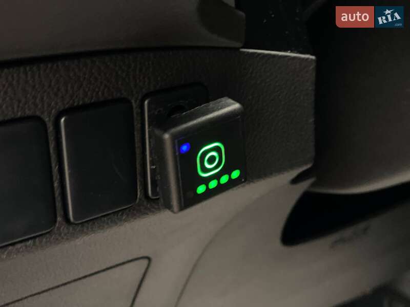 Позашляховик / Кросовер Mitsubishi Outlander 2015 в Дніпрі