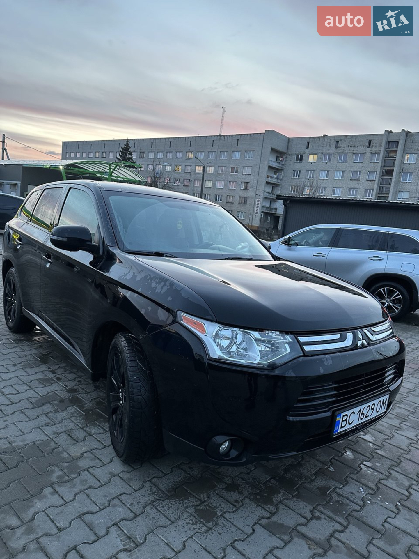 2013 Mitsubishi Outlander - фото 1