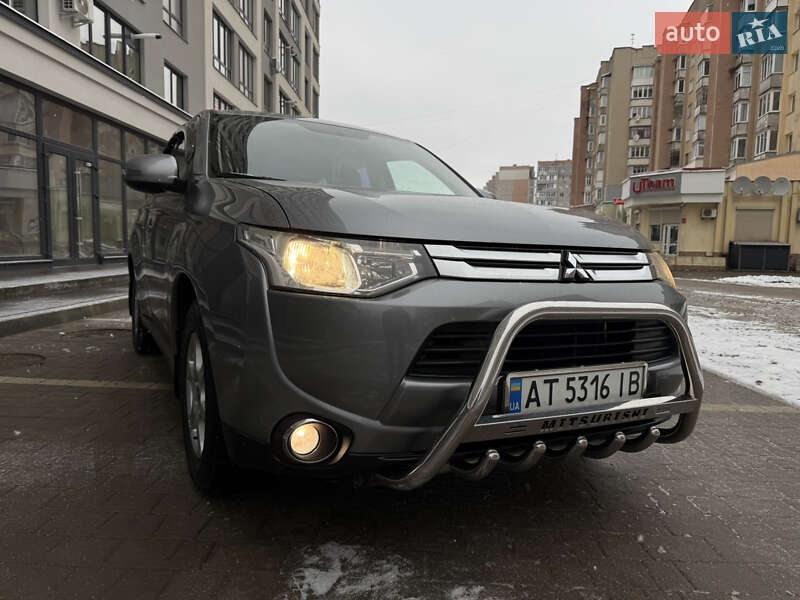 Позашляховик / Кросовер Mitsubishi Outlander 2014 в Івано-Франківську фото 15 Позашляховик / Кросовер Mitsubishi Outlander 2014 в Івано-Франківську