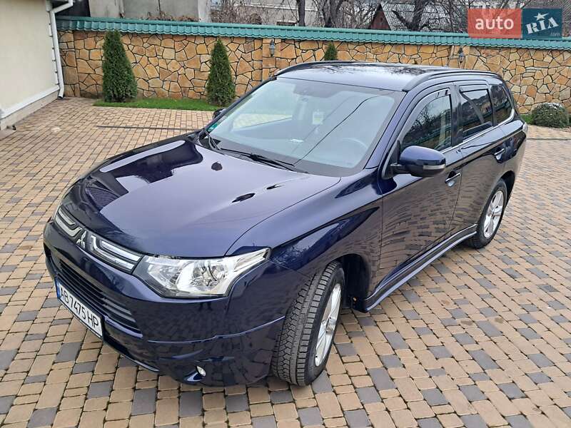 Позашляховик / Кросовер Mitsubishi Outlander 2013 в Могилів-Подільському