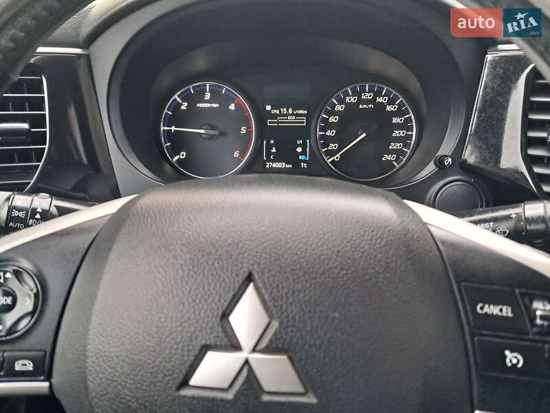Позашляховик / Кросовер Mitsubishi Outlander 2013 в Могилів-Подільському