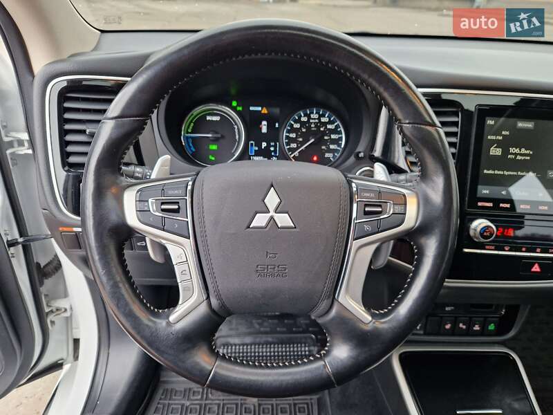 Позашляховик / Кросовер Mitsubishi Outlander 2020 в Дніпрі