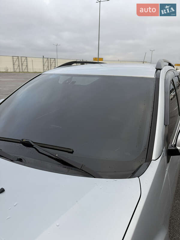 Внедорожник / Кроссовер Mitsubishi Outlander 2012 в Черновцах