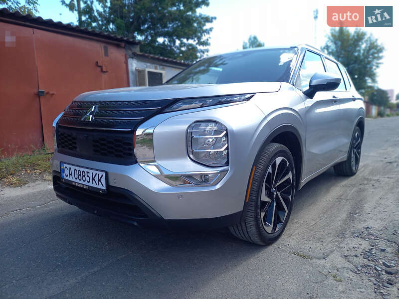 Mitsubishi Outlander 2022