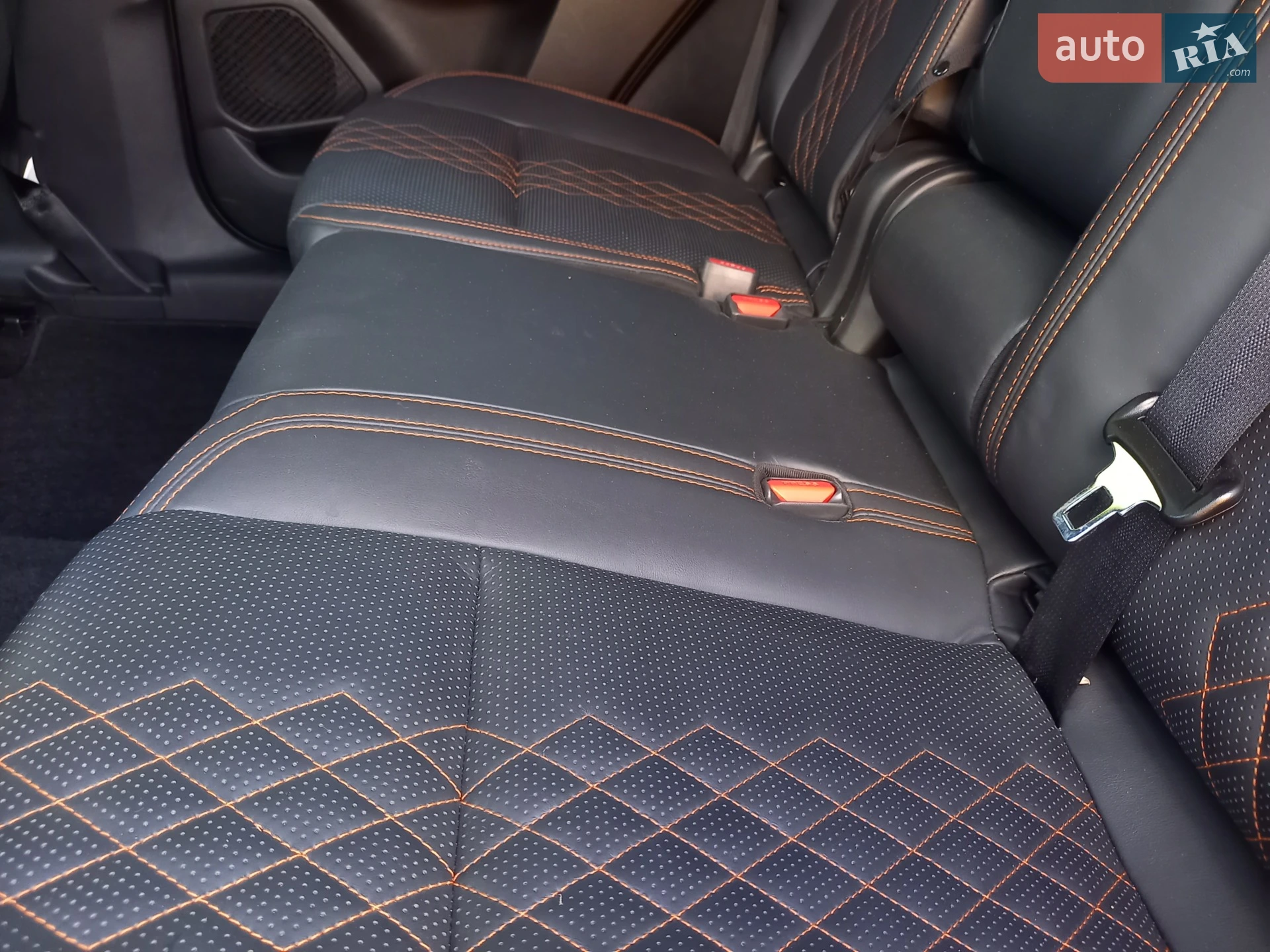 2022 Mitsubishi Outlander - мініатюра 18