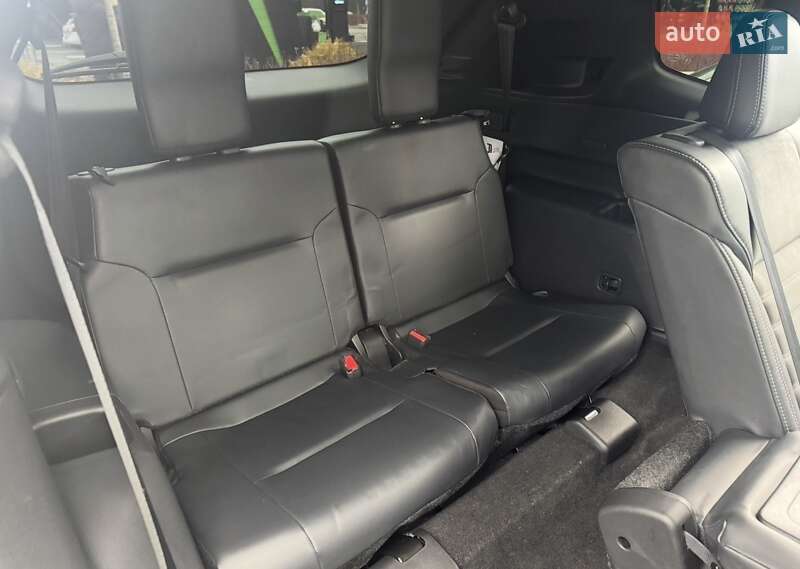 Позашляховик / Кросовер Mitsubishi Outlander 2021 в Києві