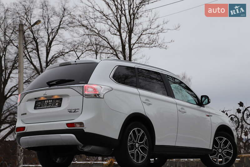 Позашляховик / Кросовер Mitsubishi Outlander 2015 в Трускавці фото 33 Позашляховик / Кросовер Mitsubishi Outlander 2015 в Трускавці
