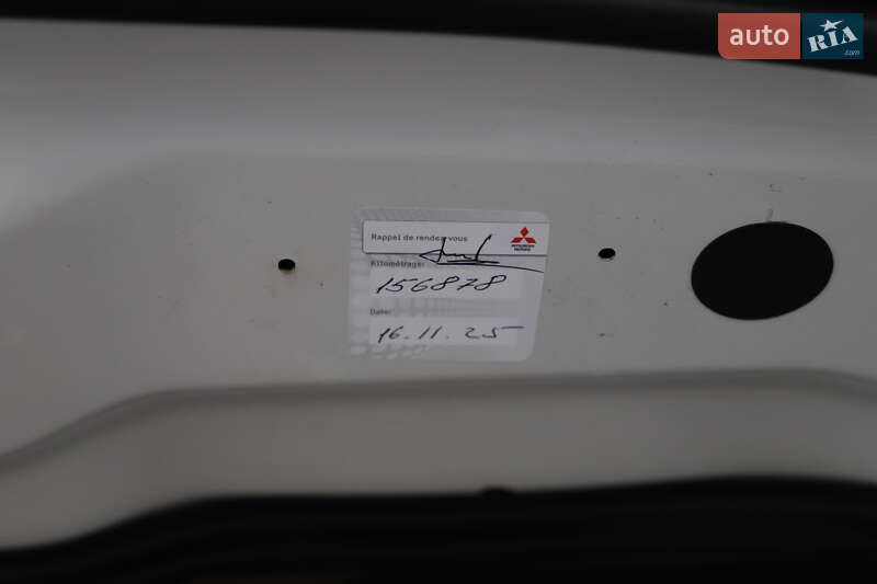 Позашляховик / Кросовер Mitsubishi Outlander 2015 в Трускавці фото 142 Позашляховик / Кросовер Mitsubishi Outlander 2015 в Трускавці