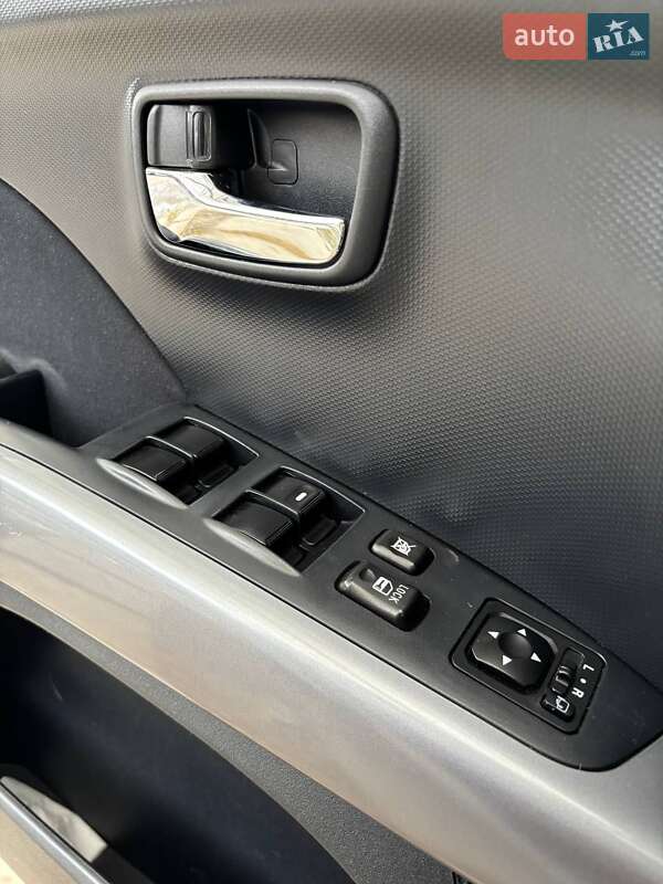 Позашляховик / Кросовер Mitsubishi Outlander 2006 в Трускавці