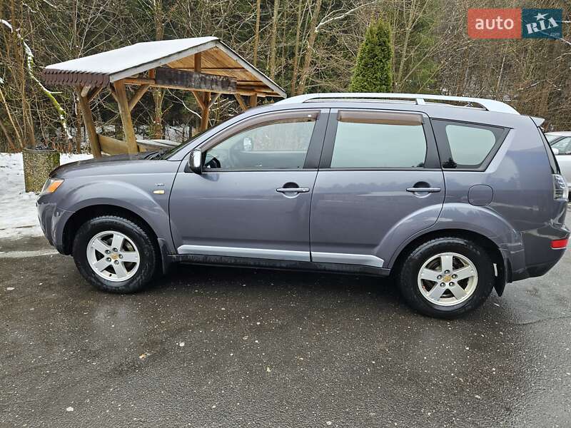 Позашляховик / Кросовер Mitsubishi Outlander 2007 в Кам'янському фото Позашляховик / Кросовер Mitsubishi Outlander 2007 в Кам'янському