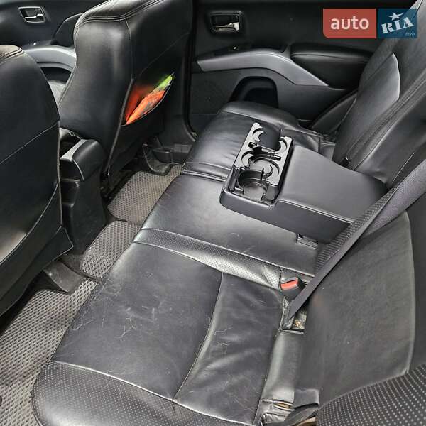 Позашляховик / Кросовер Mitsubishi Outlander 2007 в Кам'янському фото 19 Позашляховик / Кросовер Mitsubishi Outlander 2007 в Кам'янському