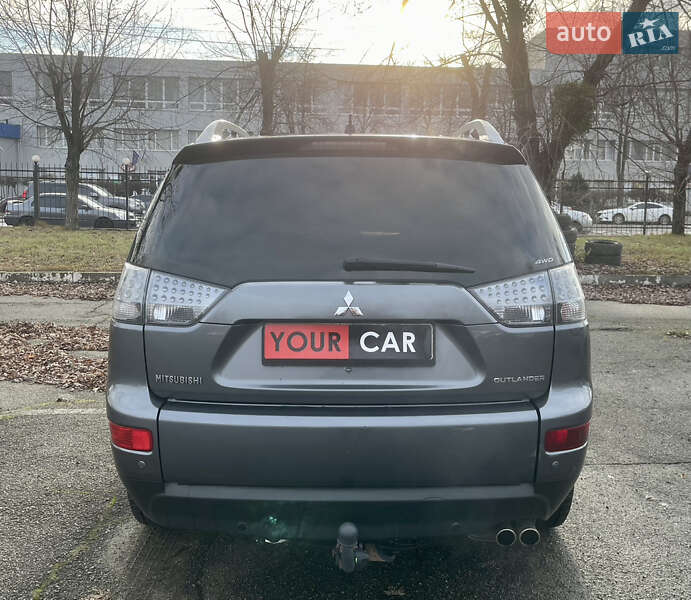 Внедорожник / Кроссовер Mitsubishi Outlander 2006 в Киеве