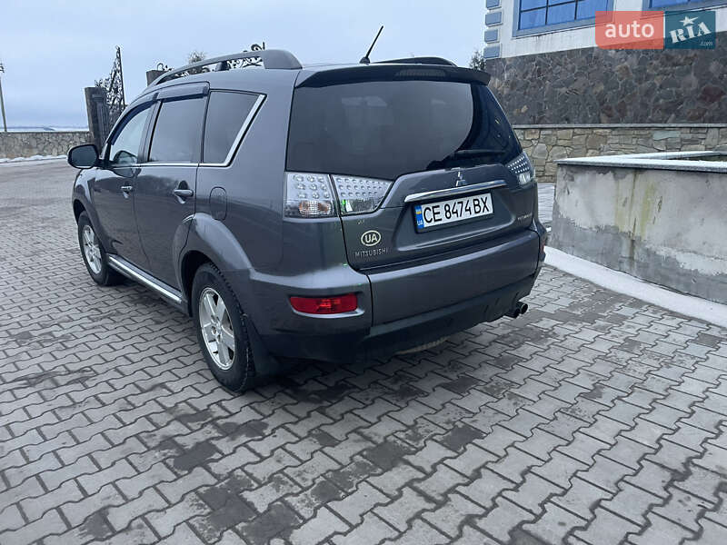 Позашляховик / Кросовер Mitsubishi Outlander 2011 в Кельменцях