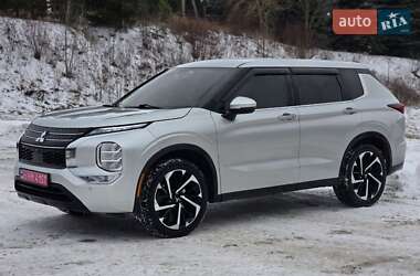 Позашляховик / Кросовер Mitsubishi Outlander 2021 в Тернополі