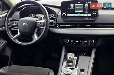 Позашляховик / Кросовер Mitsubishi Outlander 2021 в Тернополі