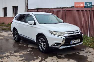 Внедорожник / Кроссовер Mitsubishi Outlander 2016 в Николаеве