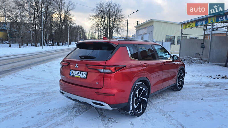 Внедорожник / Кроссовер Mitsubishi Outlander 2022 в Кременчуге