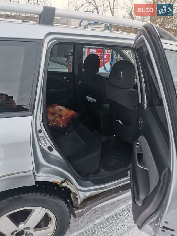 Mitsubishi Outlander 2006