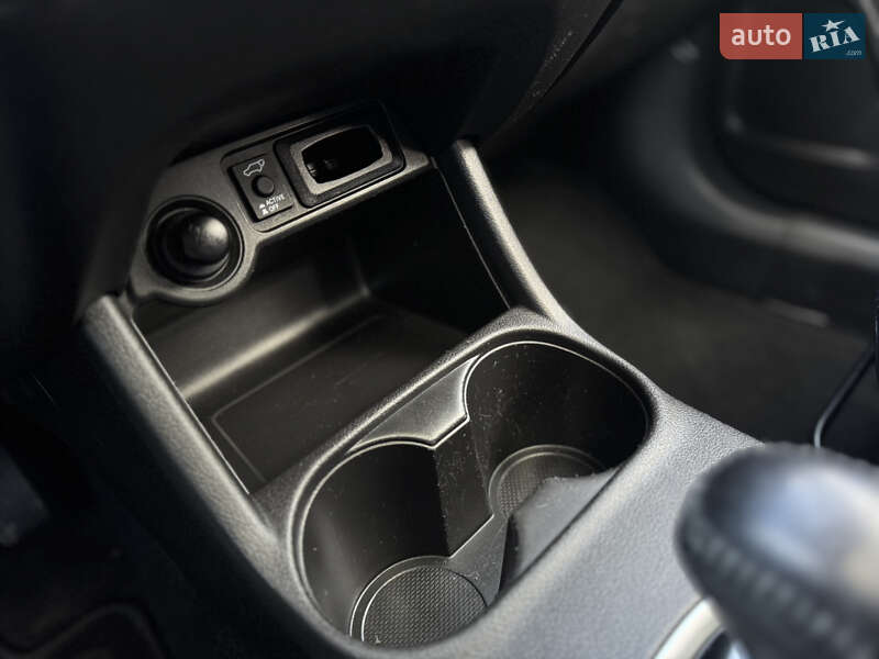 Позашляховик / Кросовер Mitsubishi Outlander 2016 в Дрогобичі фото 50 Позашляховик / Кросовер Mitsubishi Outlander 2016 в Дрогобичі