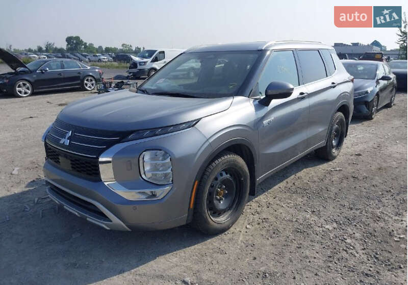 Позашляховик / Кросовер Mitsubishi Outlander 2024 в Львові