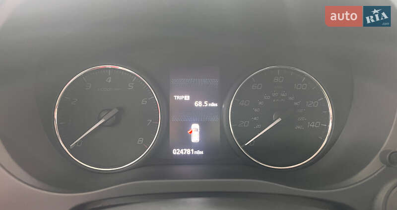 Позашляховик / Кросовер Mitsubishi Outlander 2020 в Львові