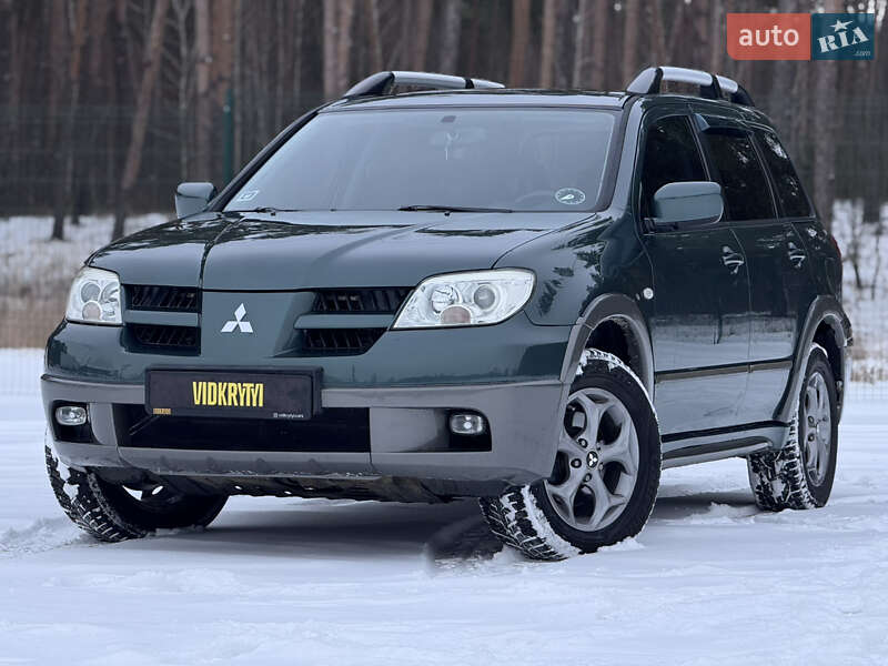 Позашляховик / Кросовер Mitsubishi Outlander 2006 в Києві