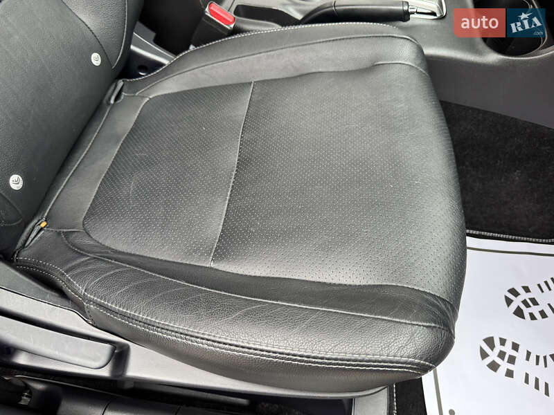 Внедорожник / Кроссовер Mitsubishi Outlander 2014 в Дрогобыче