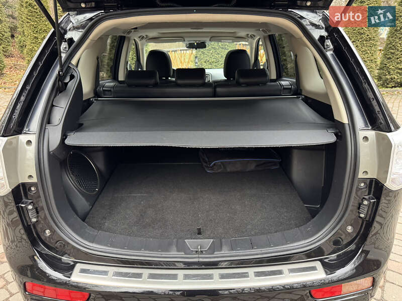 Внедорожник / Кроссовер Mitsubishi Outlander 2014 в Дрогобыче