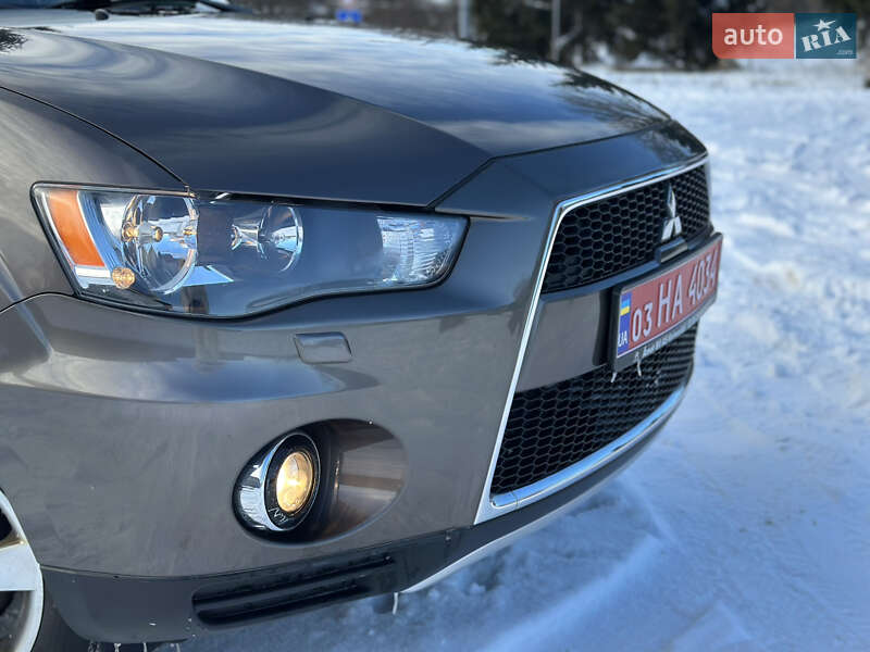 Позашляховик / Кросовер Mitsubishi Outlander 2011 в Бердичеві