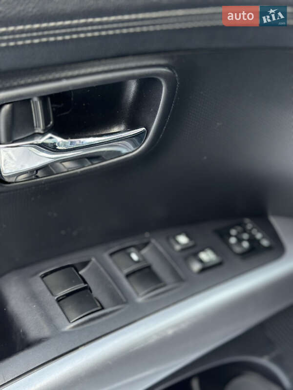 Позашляховик / Кросовер Mitsubishi Outlander 2011 в Бердичеві