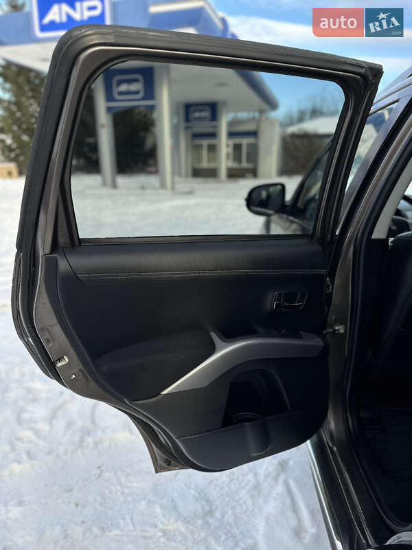 Позашляховик / Кросовер Mitsubishi Outlander 2011 в Бердичеві