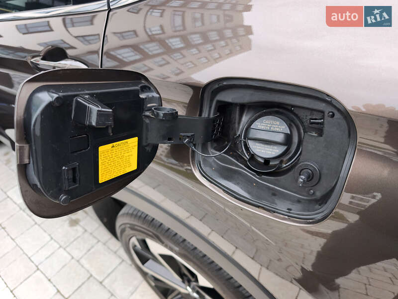 Позашляховик / Кросовер Mitsubishi Outlander 2022 в Івано-Франківську