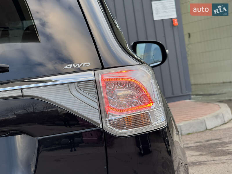 Позашляховик / Кросовер Mitsubishi Outlander 2014 в Дрогобичі