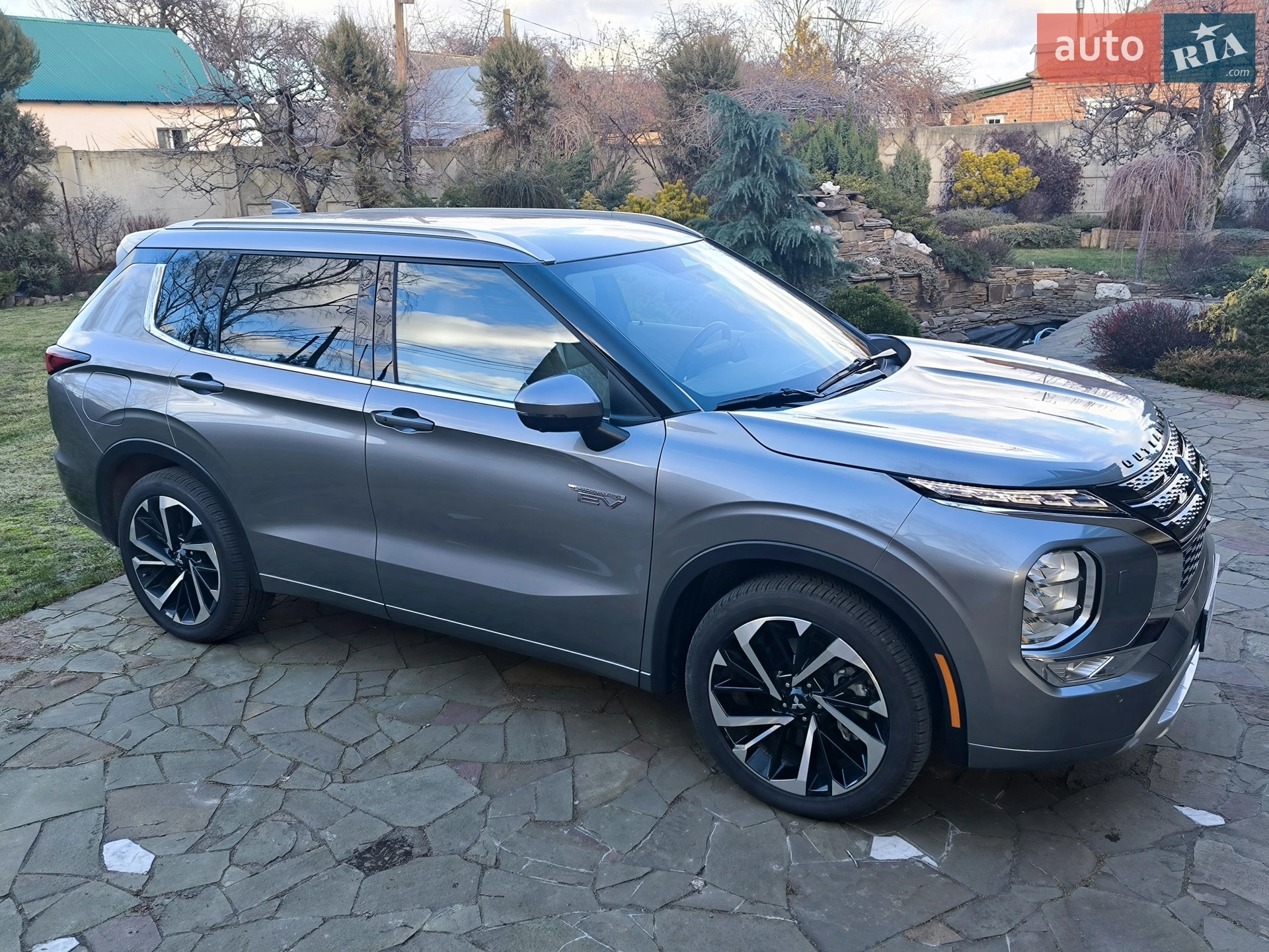 2023 Mitsubishi Outlander - мініатюра 41