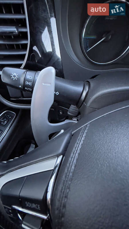 Внедорожник / Кроссовер Mitsubishi Outlander 2017 в Киеве фото 50 Внедорожник / Кроссовер Mitsubishi Outlander 2017 в Киеве