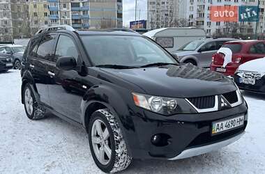 Позашляховик / Кросовер Mitsubishi Outlander 2008 в Києві