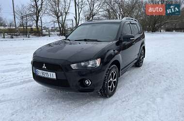 Внедорожник / Кроссовер Mitsubishi Outlander 2011 в Лубнах