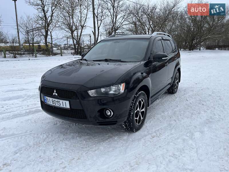 Mitsubishi Outlander 2011
