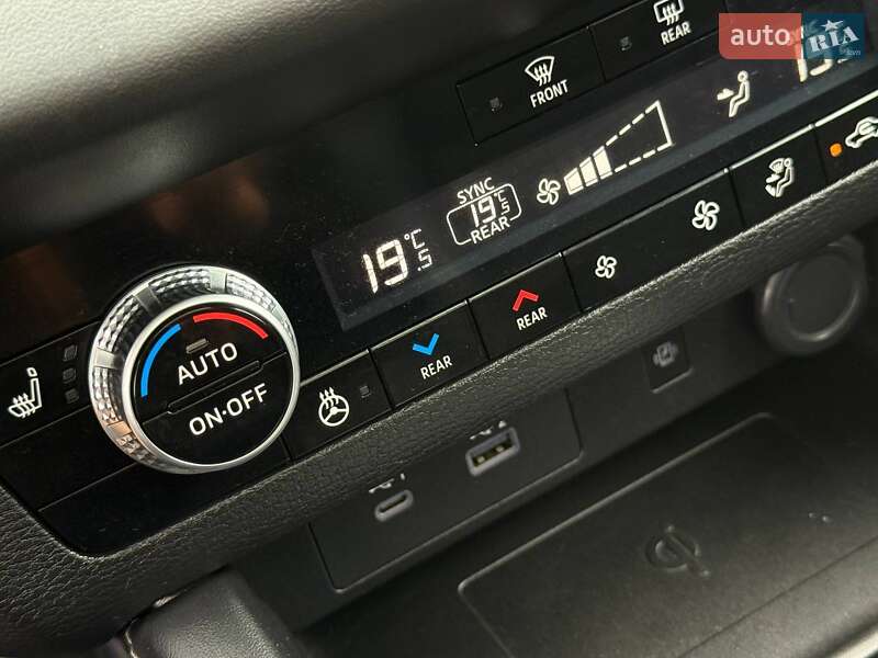 Внедорожник / Кроссовер Mitsubishi Outlander 2022 в Кривом Роге