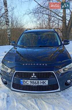 Позашляховик / Кросовер Mitsubishi Outlander 2010 в Золочеві