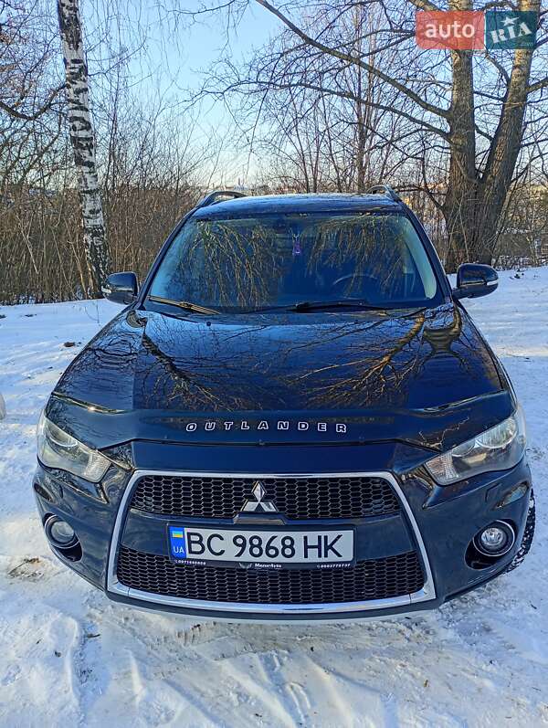 Mitsubishi Outlander 2010