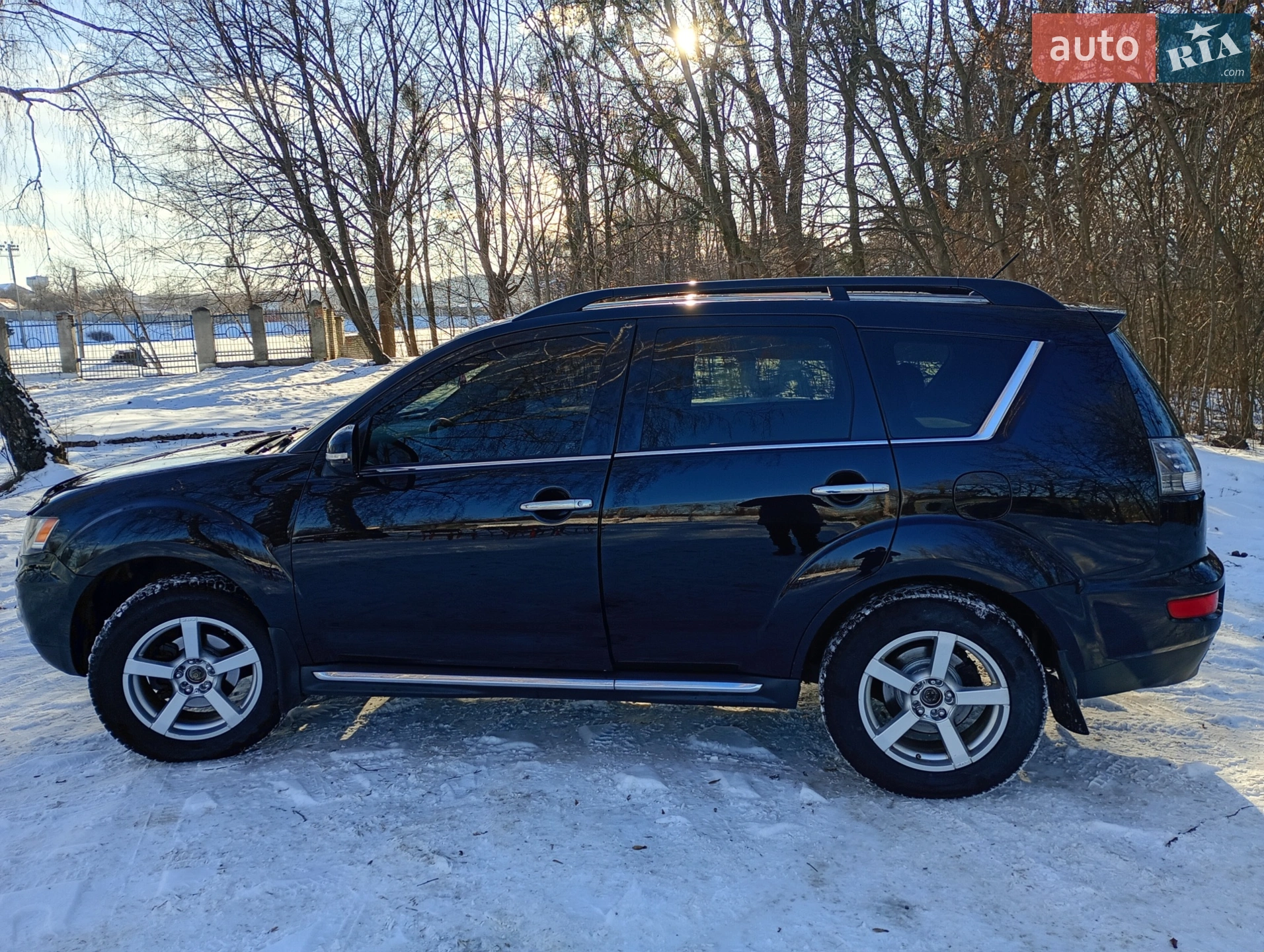 2010 Mitsubishi Outlander - мініатюра 7