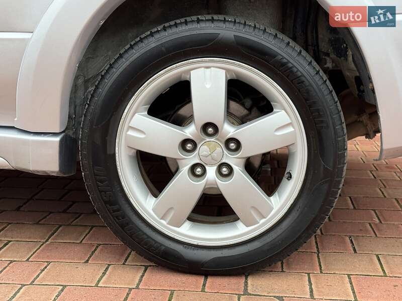 Позашляховик / Кросовер Mitsubishi Outlander 2006 в Одесі фото 66 Позашляховик / Кросовер Mitsubishi Outlander 2006 в Одесі