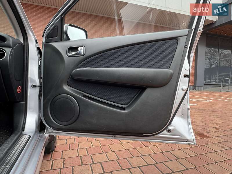 Позашляховик / Кросовер Mitsubishi Outlander 2006 в Одесі фото 43 Позашляховик / Кросовер Mitsubishi Outlander 2006 в Одесі