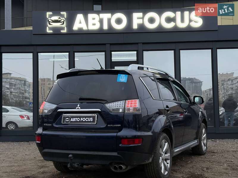 Внедорожник / Кроссовер Mitsubishi Outlander 2010 в Киеве