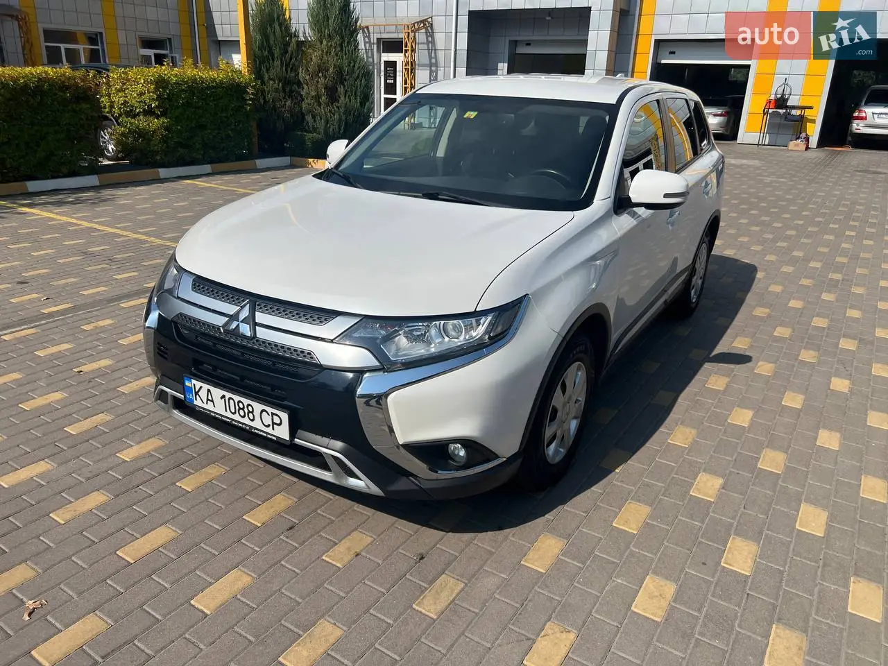 2021 Mitsubishi Outlander - мініатюра 18