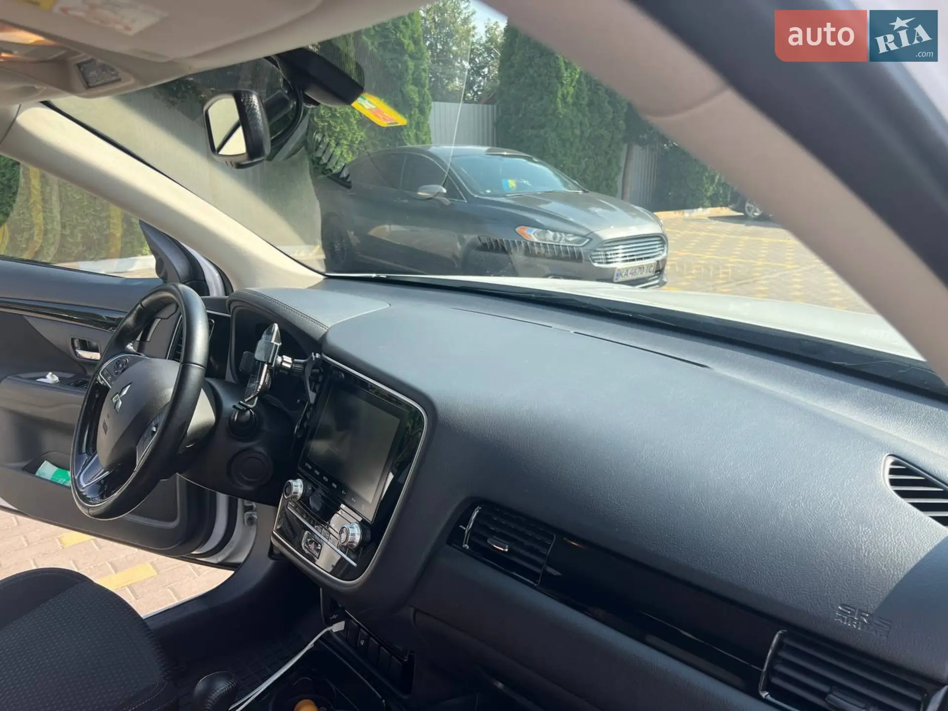 2020 Mitsubishi Outlander - мініатюра 10